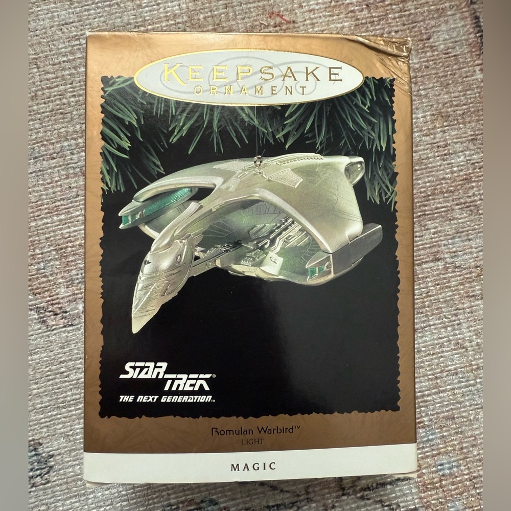 Hallmark Keepsake Ornament Star Trek Romulan Warbird 1995 light magic.